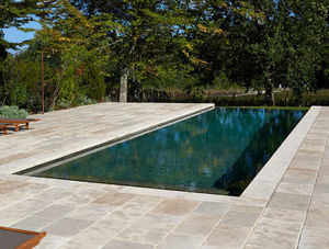 overflow swimming pool