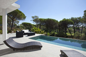 overflow swimming pool 1
