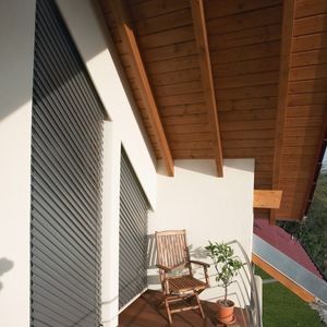 Venetian blinds