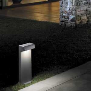 garden bollard light