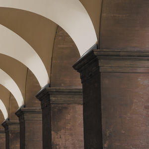 contemporary wall light