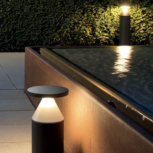 garden bollard light