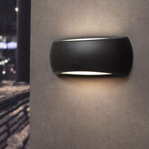 contemporary wall light