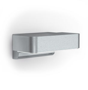 contemporary wall light