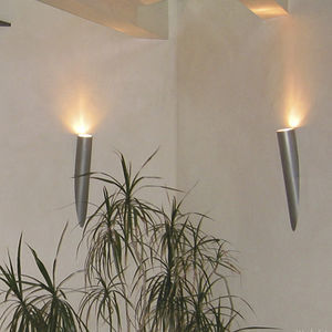 contemporary wall light