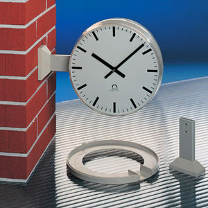 contemporary clocks / analog / wall-mounted / metal