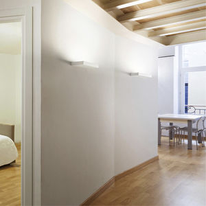 contemporary wall light 1