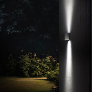 contemporary wall light