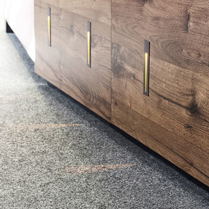 contemporary wall light