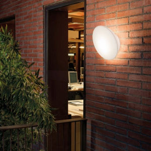 contemporary wall light 1