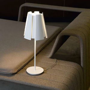 table lamp / contemporary / aluminum / LED