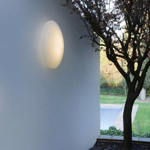 contemporary wall light / outdoor / polyethylene / halogen
