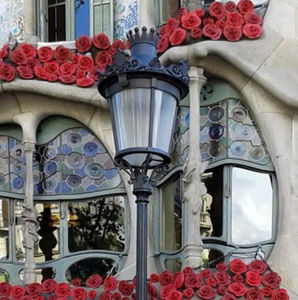 urban lamppost / traditional / cast aluminum / glass