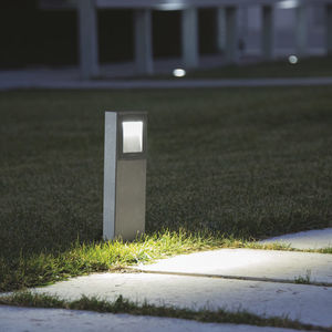 garden bollard light 1
