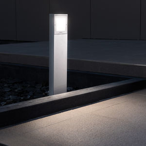 garden bollard light