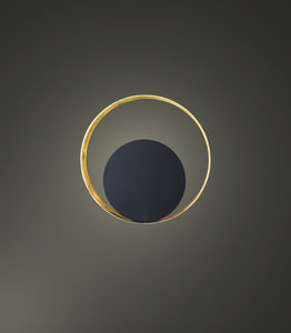 contemporary wall light