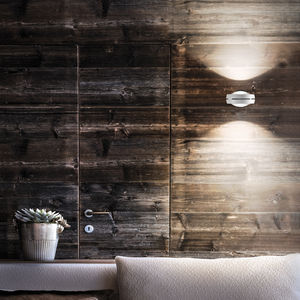 contemporary wall light 1