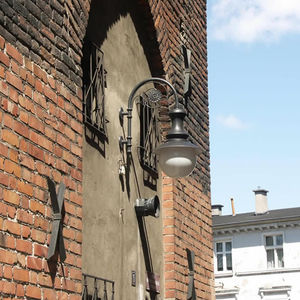 traditional wall light