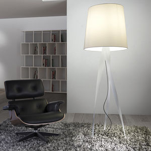 floor-standing lamp