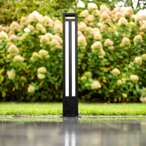 garden bollard light