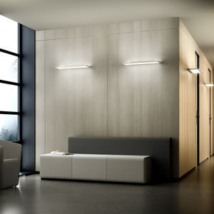 contemporary wall light