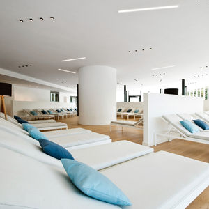 recessed spotlight