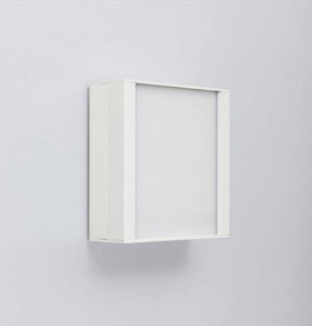 contemporary wall light