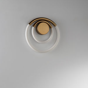 contemporary wall light
