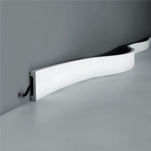 polyurethane baseboard