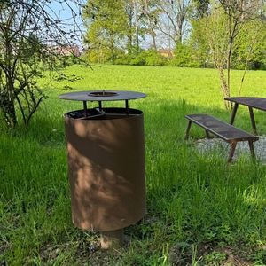 public trash can 1