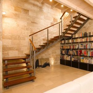 half-turn staircase