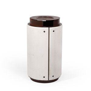 public trash can
