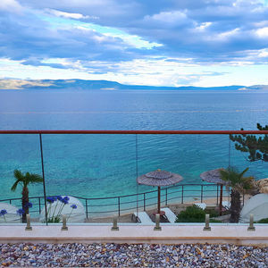 glass railing