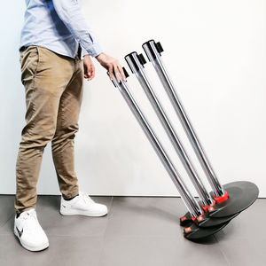 guidance barrier with retractable strap 1