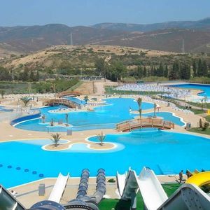 curved swimming pool