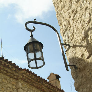 traditional wall light