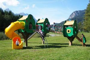 public entity play structure / wooden / stainless steel / galvanized steel