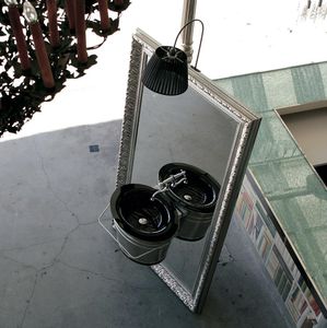 wall-mounted washbasin