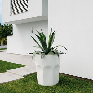 polyethylene planter