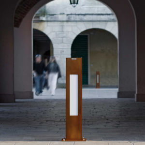pedestrian bollard