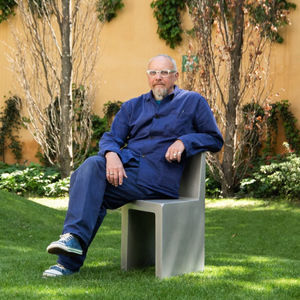 contemporary garden chair 1