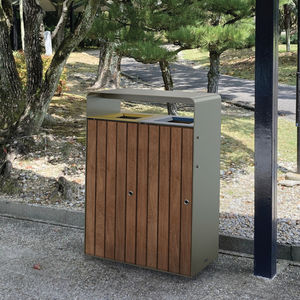 public trash can