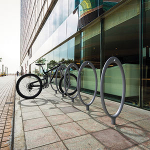 floor-mounted bike rack 1
