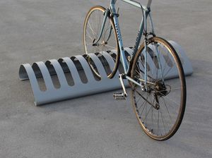 floor-mounted bike rack 1