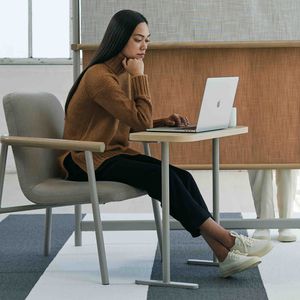 free-standing desk
