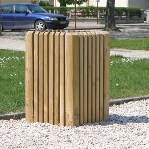 public trash can