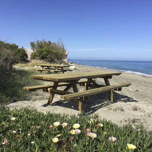 traditional picnic table