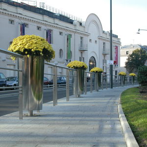 stainless steel planter