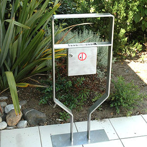 pedestal ashtray