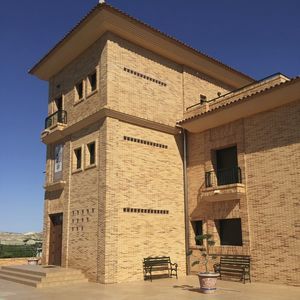 hollow brick